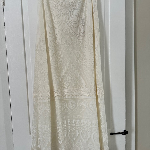 FARM Rio White Lace Midi Skirt - Picture 5 of 7